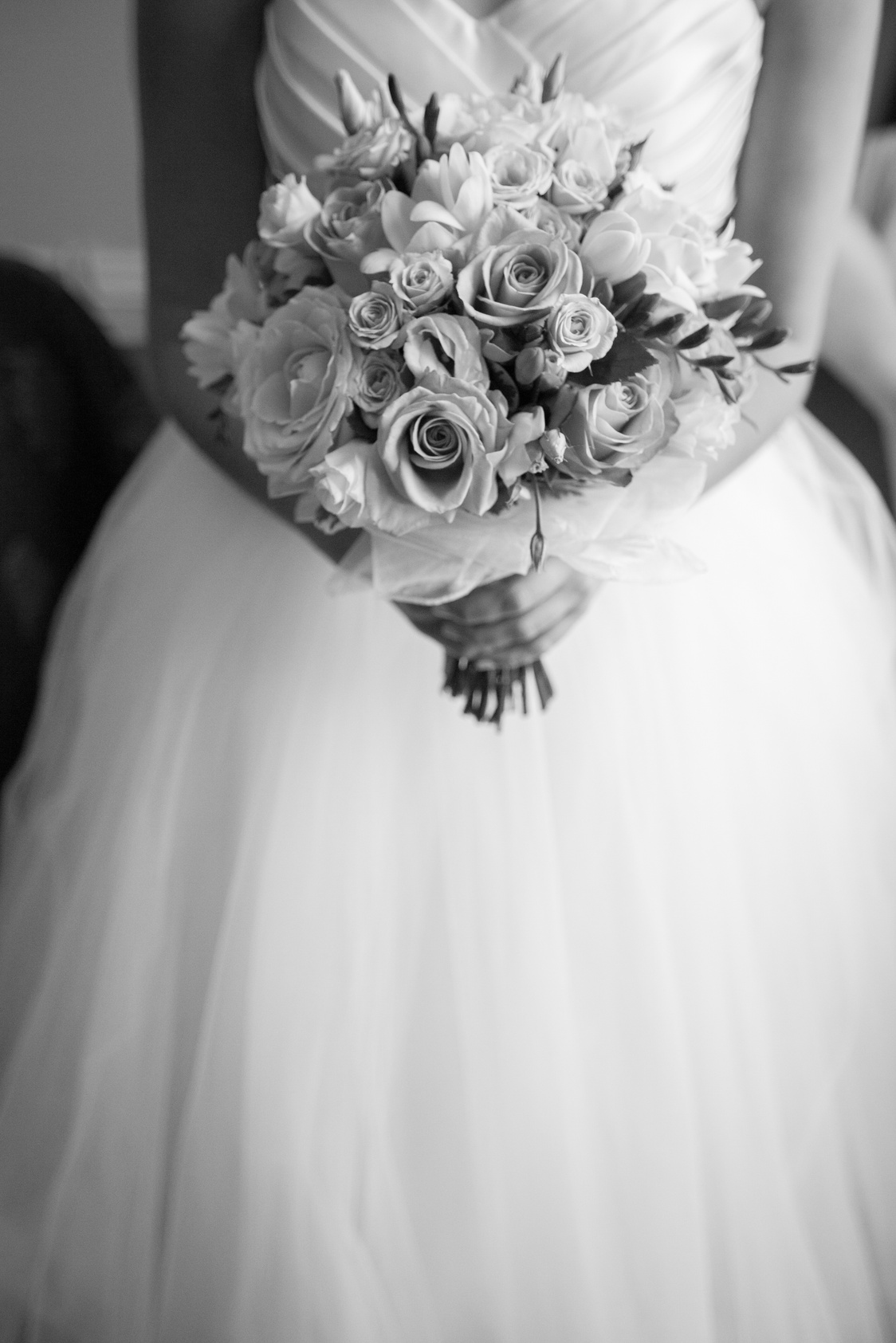 Bride with bouquet, Black and White